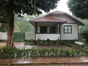 Mid-western Home in Rainforest Brazil